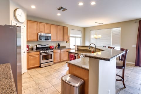 House (4 Bedrooms) | Interior