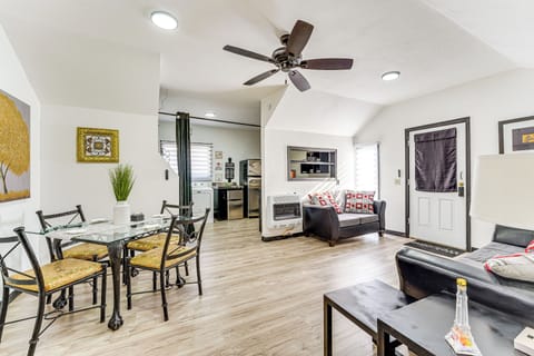 Cottage (2 Bedrooms) | Interior