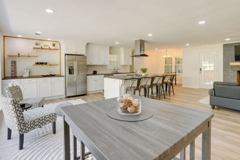 House (4 Bedrooms) | Interior