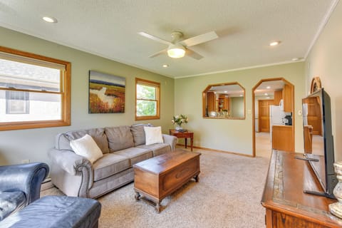 House (2 Bedrooms) | Front of property