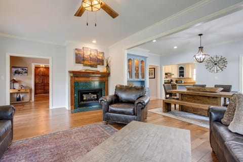 House (4 Bedrooms) | Front of property