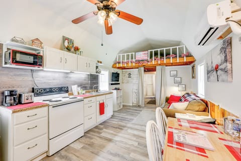 House (1 Bedroom) | Interior