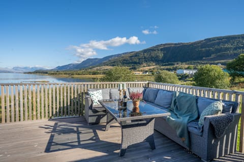 Comfort Cabin, Multiple Beds, Garden View | Terrace/patio