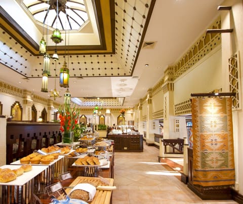 Daily buffet breakfast for a fee