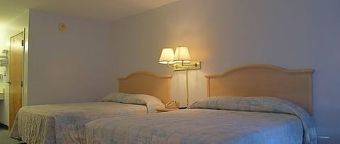 Double Room, 2 Queen Beds | Free WiFi, bed sheets