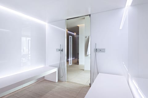 Sauna, steam room, Turkish bath, body treatments, body scrubs, facials