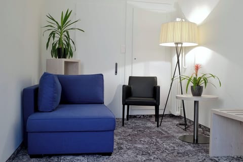 Minibar, in-room safe, desk, laptop workspace