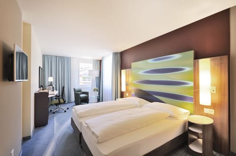 Superior Room, Non Smoking | Minibar, in-room safe, desk, blackout drapes