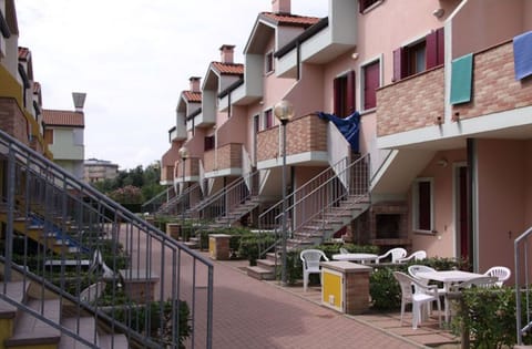 Apartment, 1 Bedroom, Balcony | Front of property