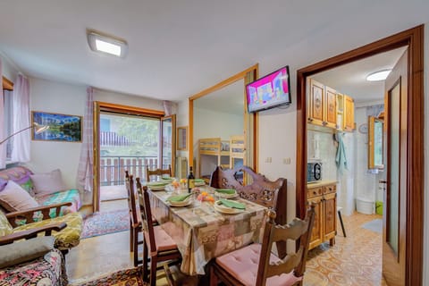 Family Apartment, Multiple Bedrooms (Appartamento 7 Bello Mountain View) | Interior