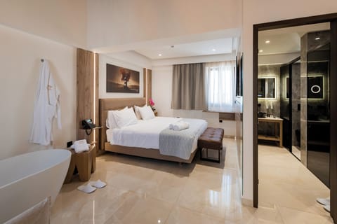 Executive Suite | Egyptian cotton sheets, premium bedding, down comforters