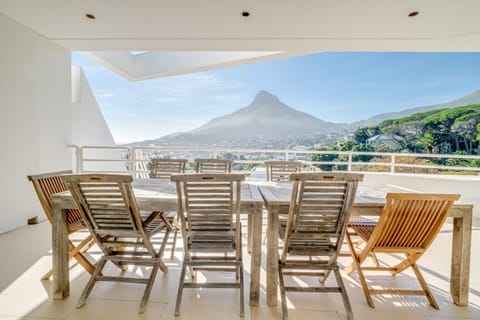 House | Terrace/patio
