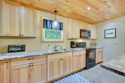 House (1 Bedroom) | Interior