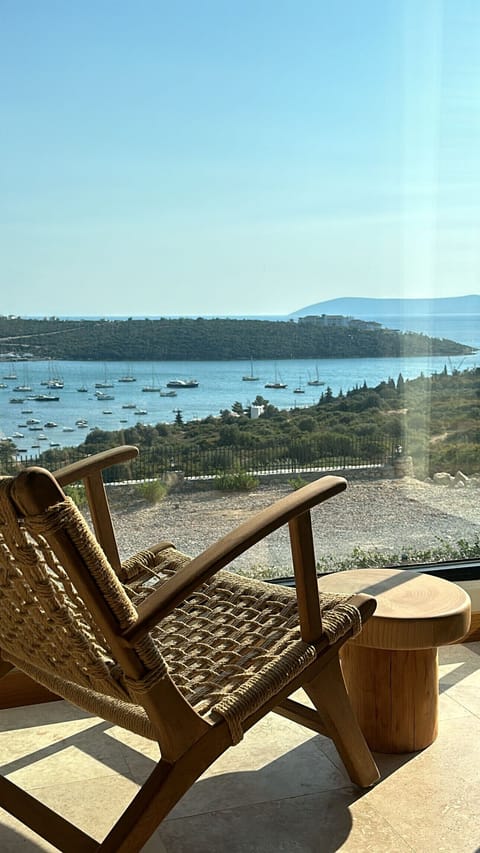 Classic Double Room, Sea View | Premium bedding, in-room safe, iron/ironing board, free WiFi