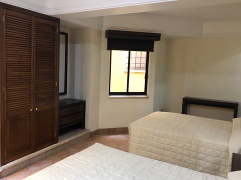 Basic Quadruple Room | Free WiFi