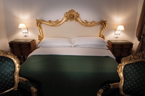 Superior Double Room, City View | 1 bedroom, minibar, individually furnished, free WiFi