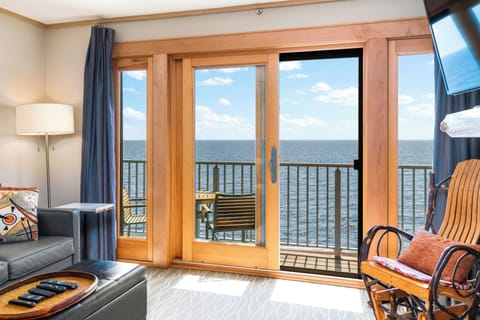 Suite, 2 Bedrooms, Lake View | Balcony view