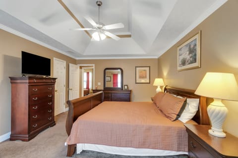 House, 6 Bedrooms | 6 bedrooms, desk, laptop workspace, iron/ironing board