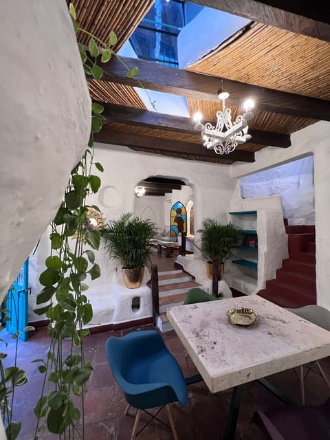 Family House | Dining room