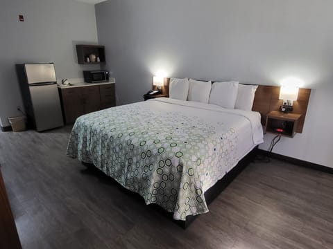 Blackout drapes, iron/ironing board, free WiFi