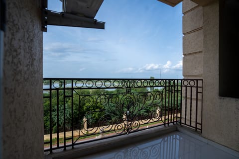 Deluxe Room | Balcony view