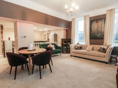 Cottage | Living area