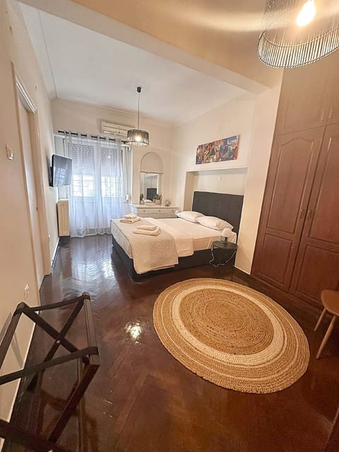 Superior Apartment | 1 bedroom, hypo-allergenic bedding, in-room safe, soundproofing