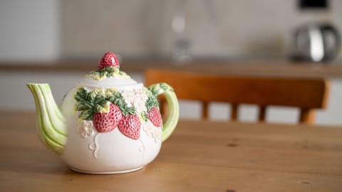 Apartment (1 Bedroom) | Dining room