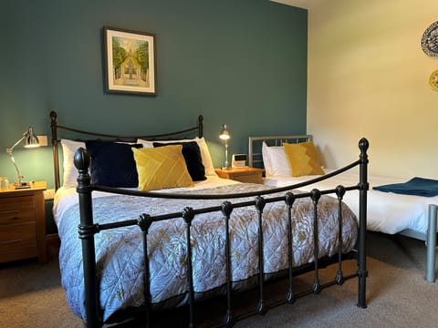 Standard Double or Twin Room | Free WiFi