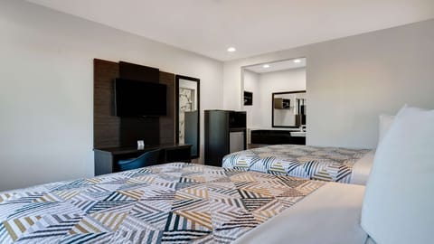 WiFi (free), bed sheets