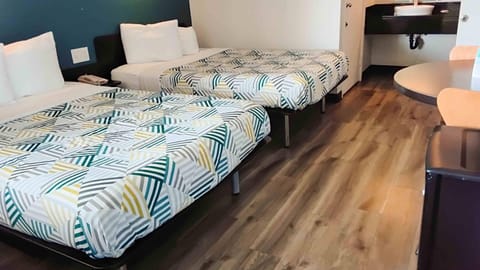 Free WiFi, bed sheets