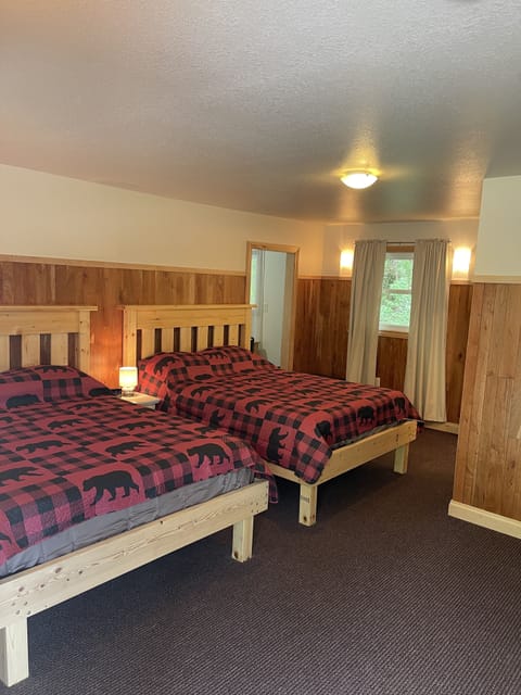 Business Studio Suite | Free WiFi, bed sheets