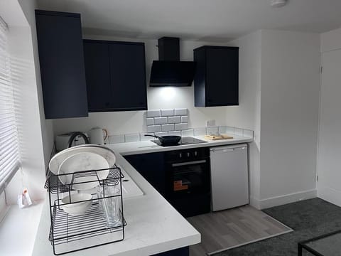 Apartment | Private kitchen | Fridge, microwave, oven, stovetop