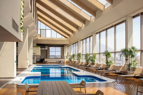 Indoor pool, sun loungers