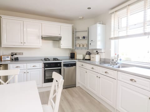 Fridge, dishwasher, electric kettle, toaster