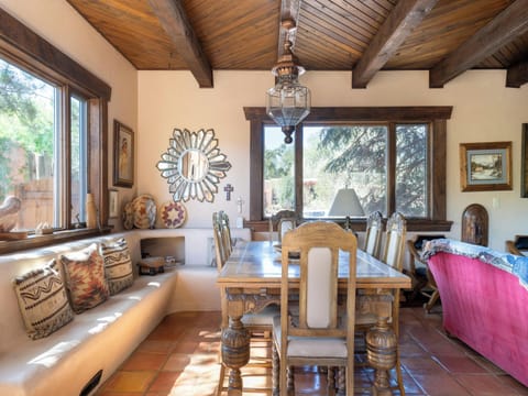 House (2 Bedrooms) | Property amenity