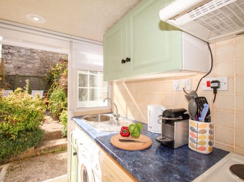 Fridge, dishwasher, electric kettle, toaster