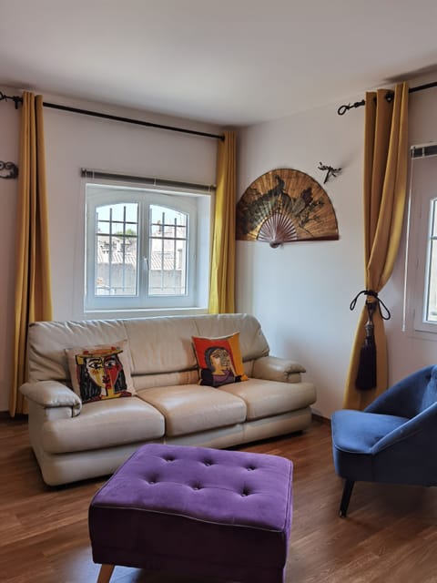 Comfort Suite | Individually decorated, individually furnished, soundproofing, free WiFi