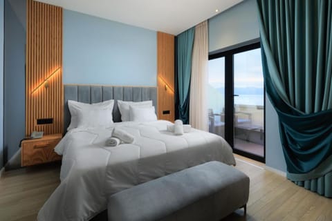 Superior Double Room with Full Sea View | Soundproofing, free WiFi