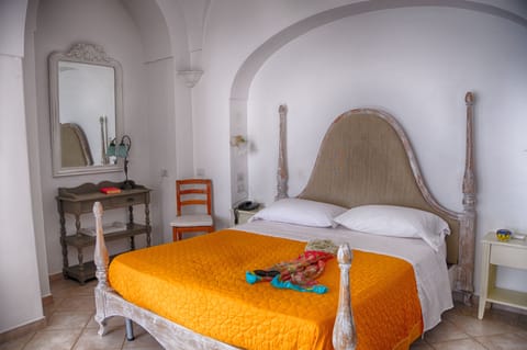 Deluxe Double or Twin Room, Sea View | Minibar, in-room safe, desk, free WiFi