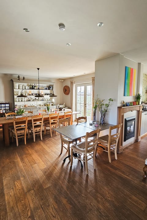 Free daily full breakfast