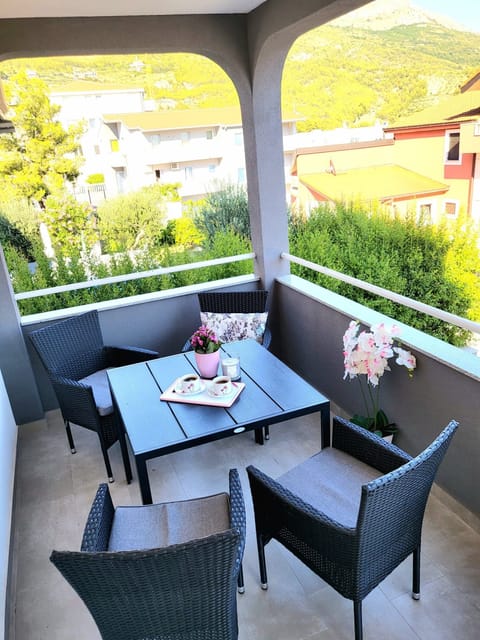 Apartment | Balcony