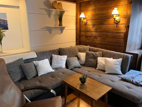 Fewo Edelweiss Apartment in Tyrol