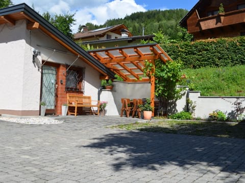 mit beheiztem Pool in Flattach Apartment in Carinthia, Austria