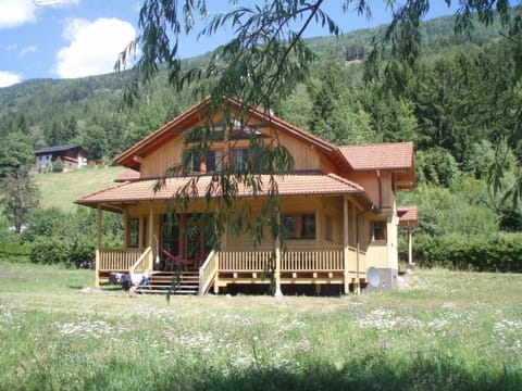 Komfortables Vollholzhaus in Fischertratten Vacation rental in Carinthia, Austria