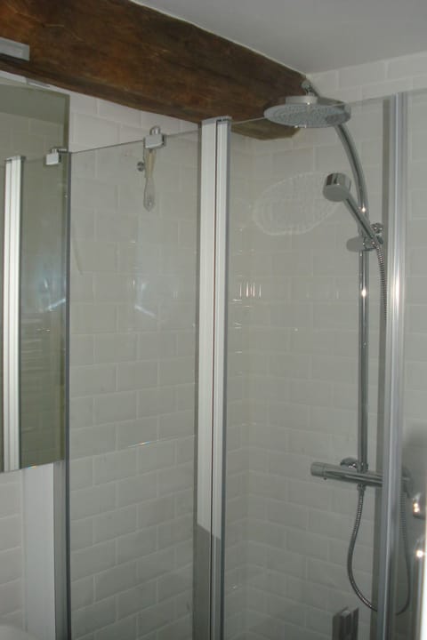 mit gemeinsamem Pool und Garten Vacation rental in Flanders