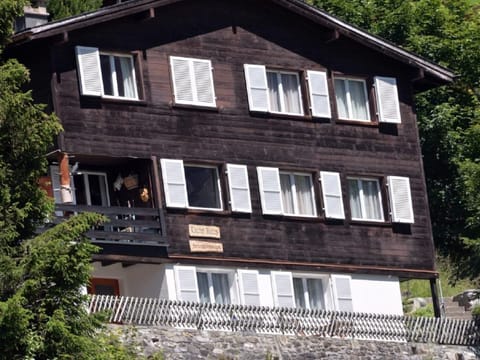 Chalet Böbs Studio Apartment in Murren