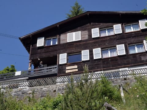 Chalet Böbs Studio Apartment in Murren