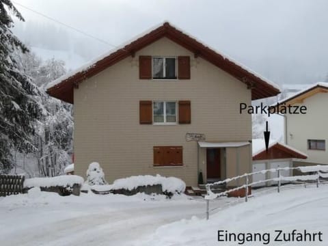 Kolibri Hochparterre Apartment in Canton of Lucerne