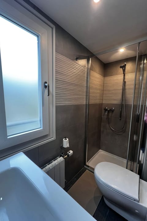 Al Sciresée House, am Fuße des geschützten Waldes Vacation rental in Canton of Ticino